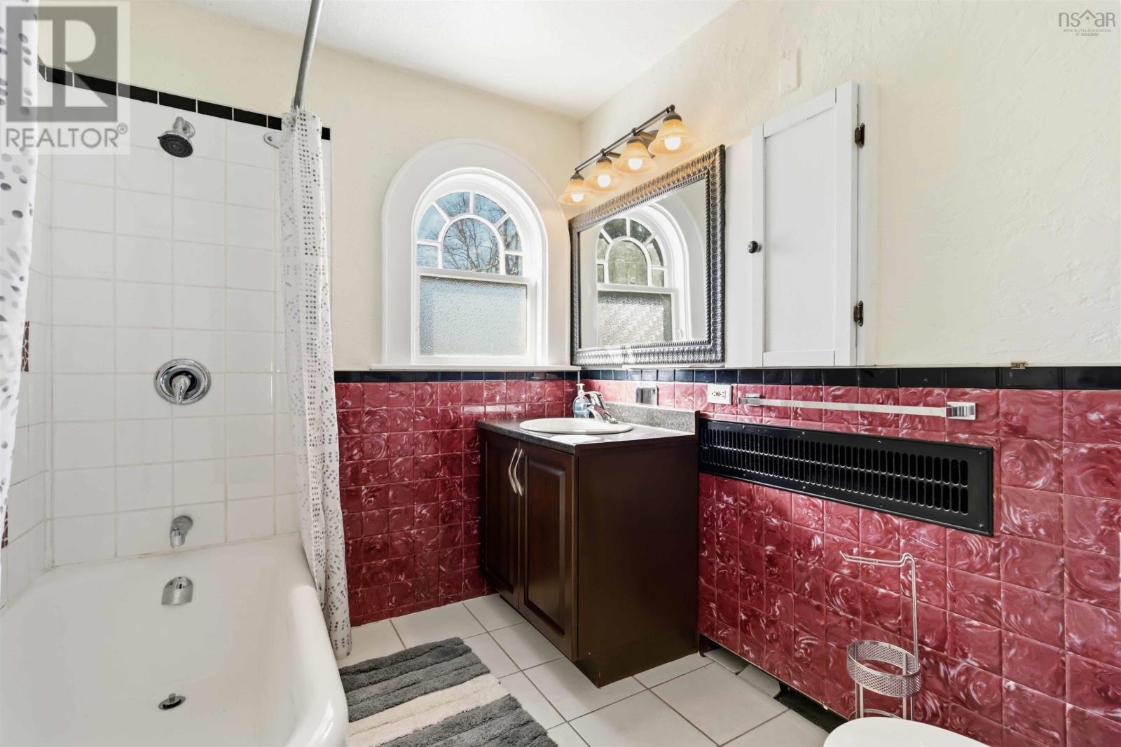 Property 26 of 49 of 41 Alexandra Avenue