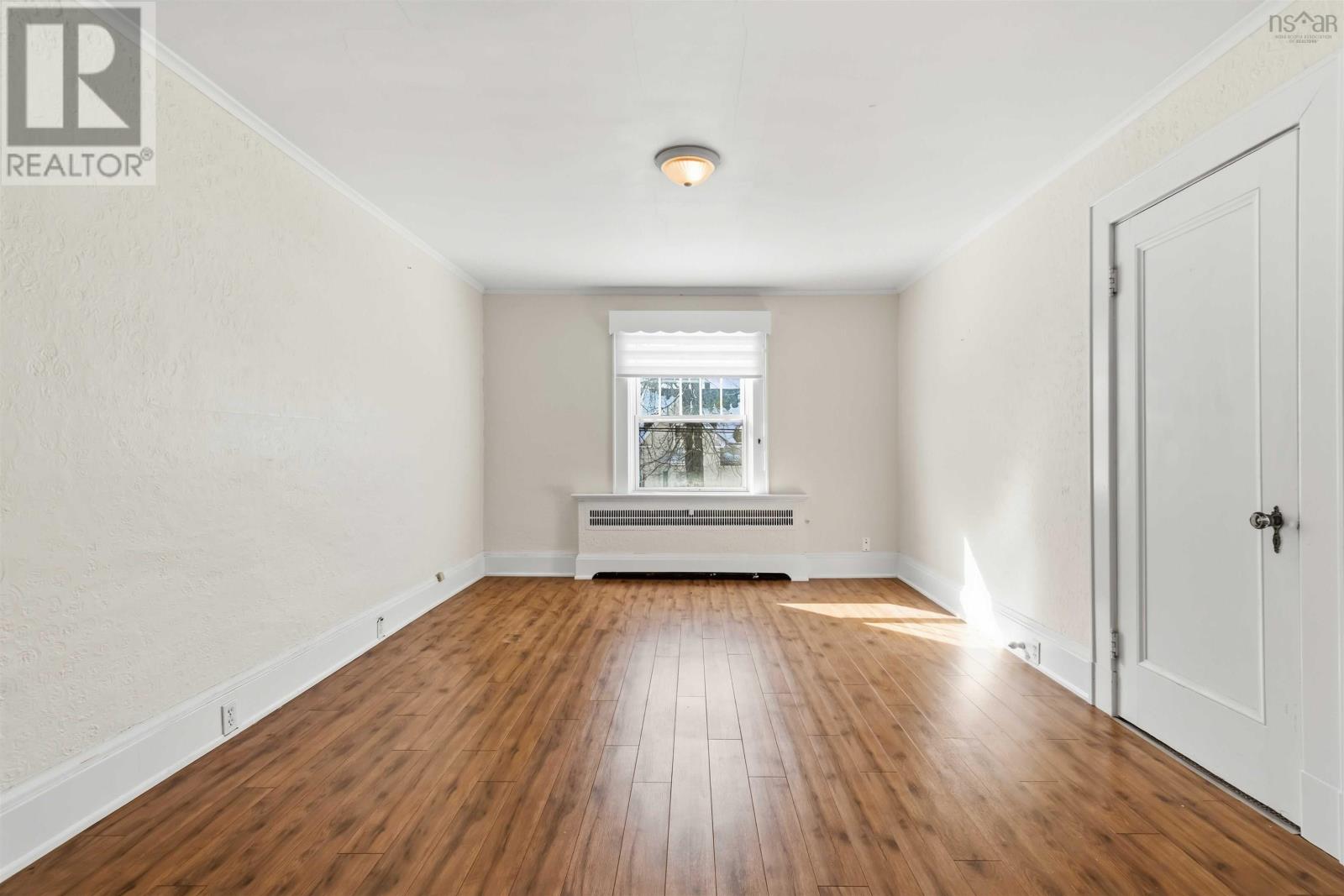 Property 25 of 49 of 41 Alexandra Avenue