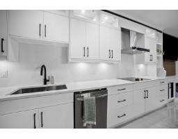 11693 95a Avenue, Delta, BC V4C7P6 Photo 8