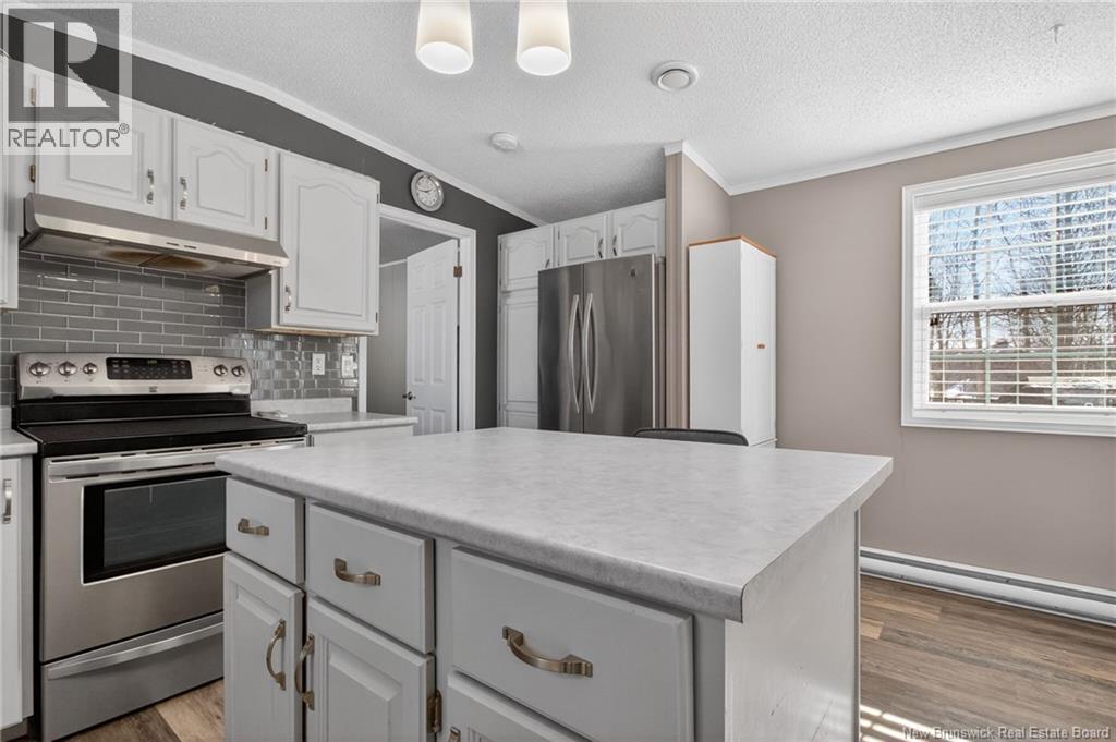 8 MAPLE RIDGE LANE - 5