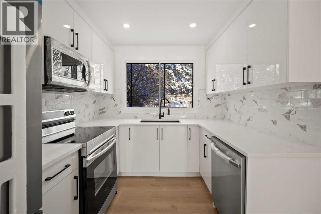 Single Family House for Sale in   Avenue NE Pineridge Calgary 