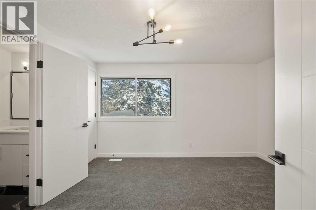 Single Family House for Sale in   Avenue NE Pineridge Calgary 