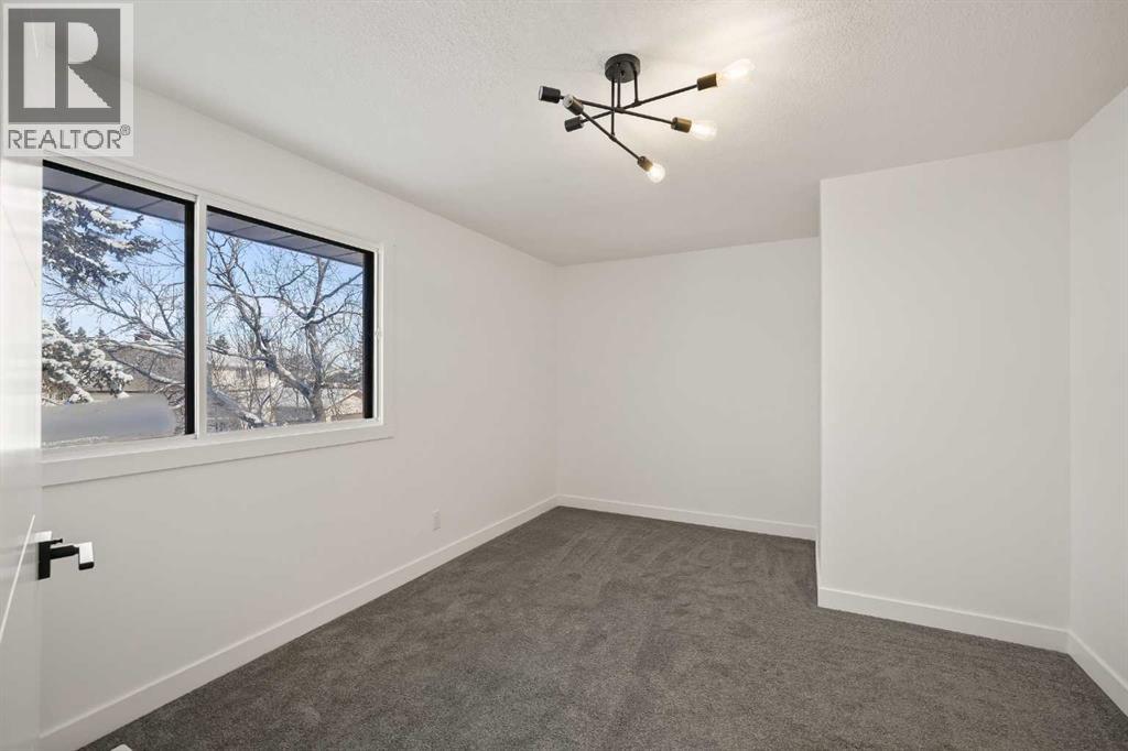 Single Family House for Sale in   Avenue NE Pineridge Calgary 