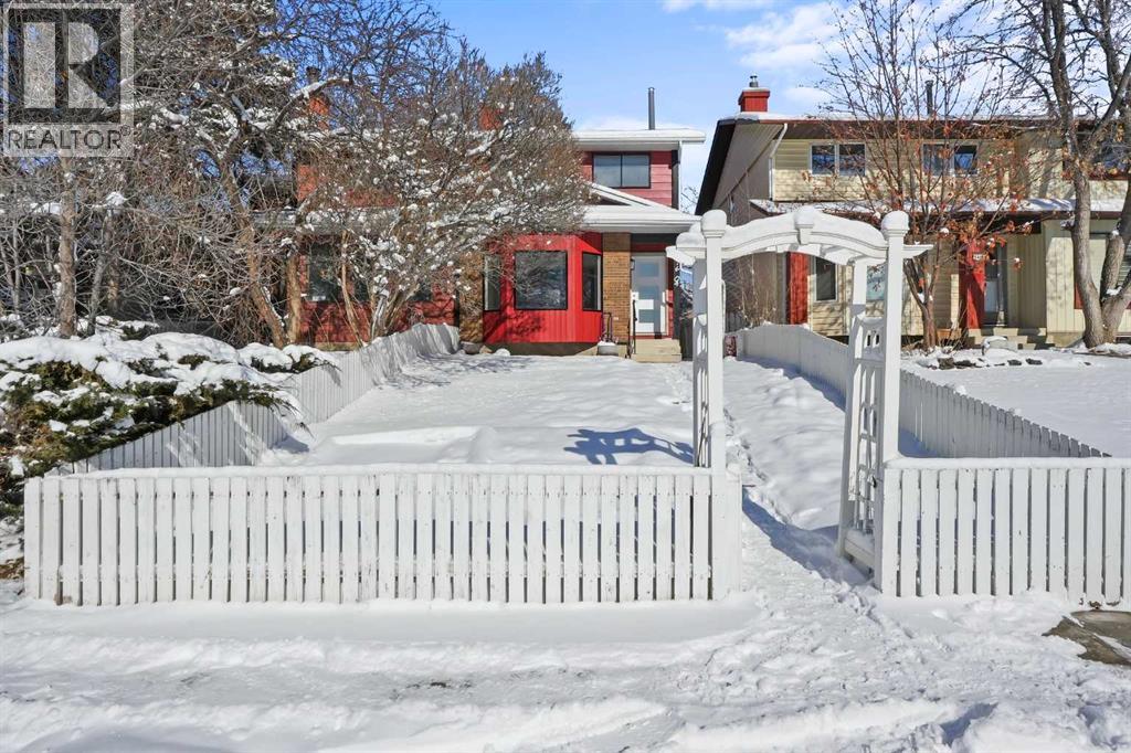 Single Family House for Sale in   Avenue NE Pineridge Calgary 