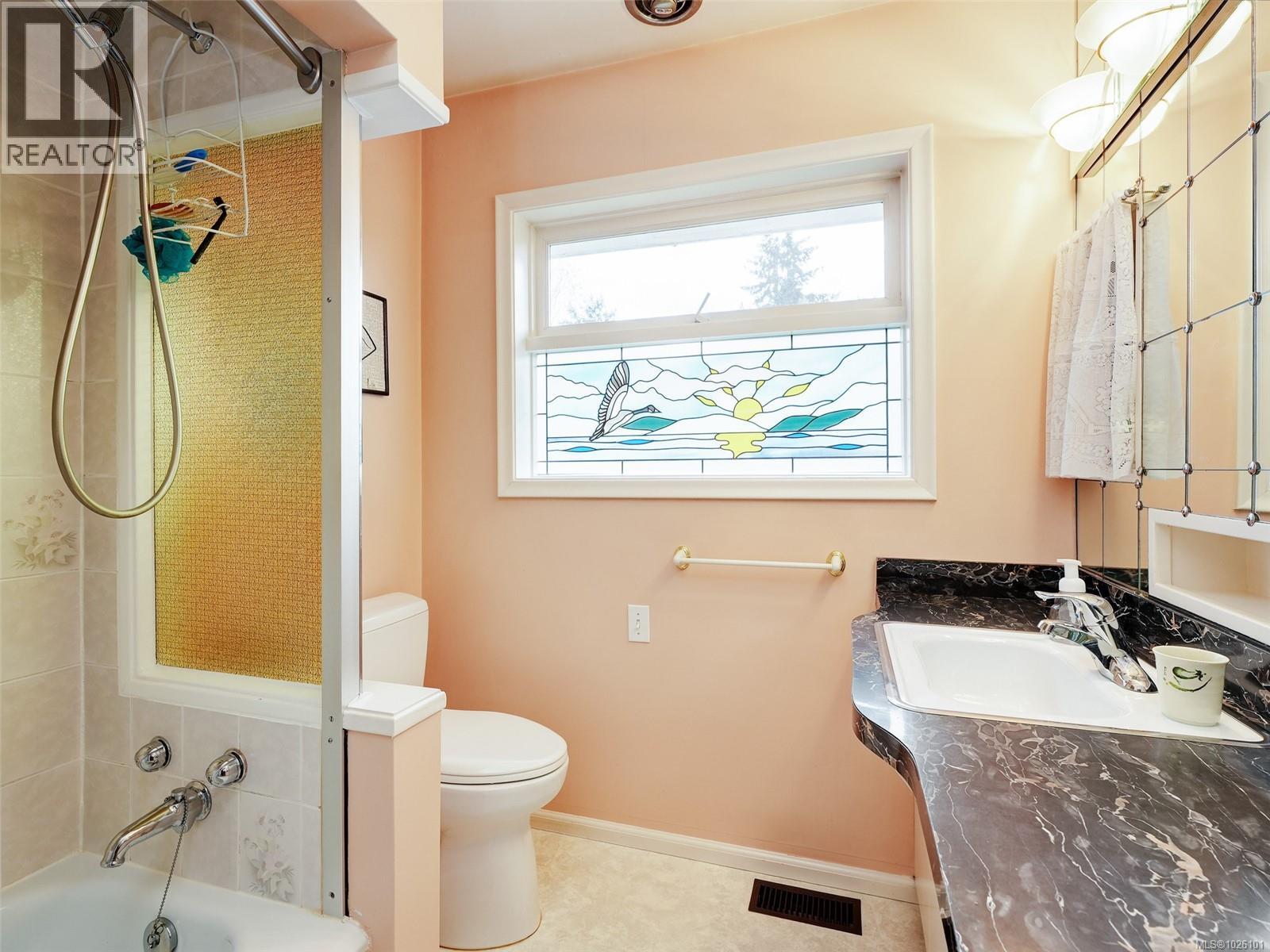  3911 Dawe Road, Saanich