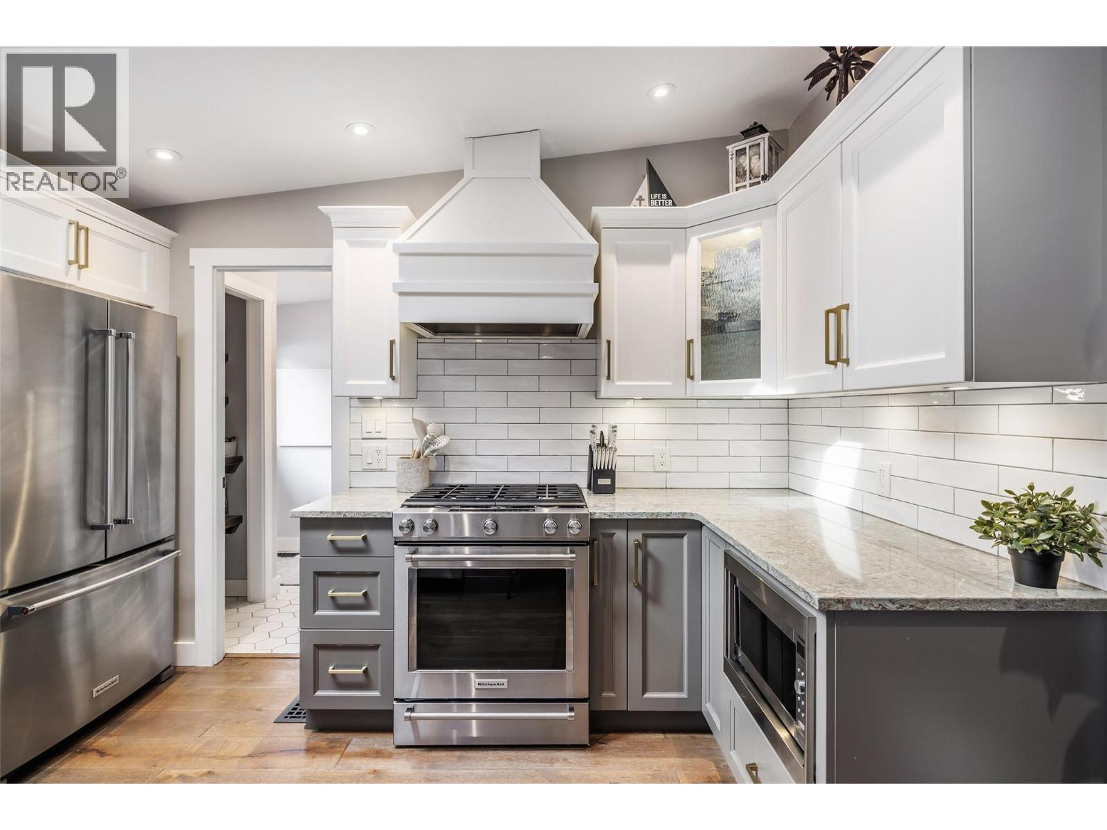 2661 Blind Bay Road, Blind Bay