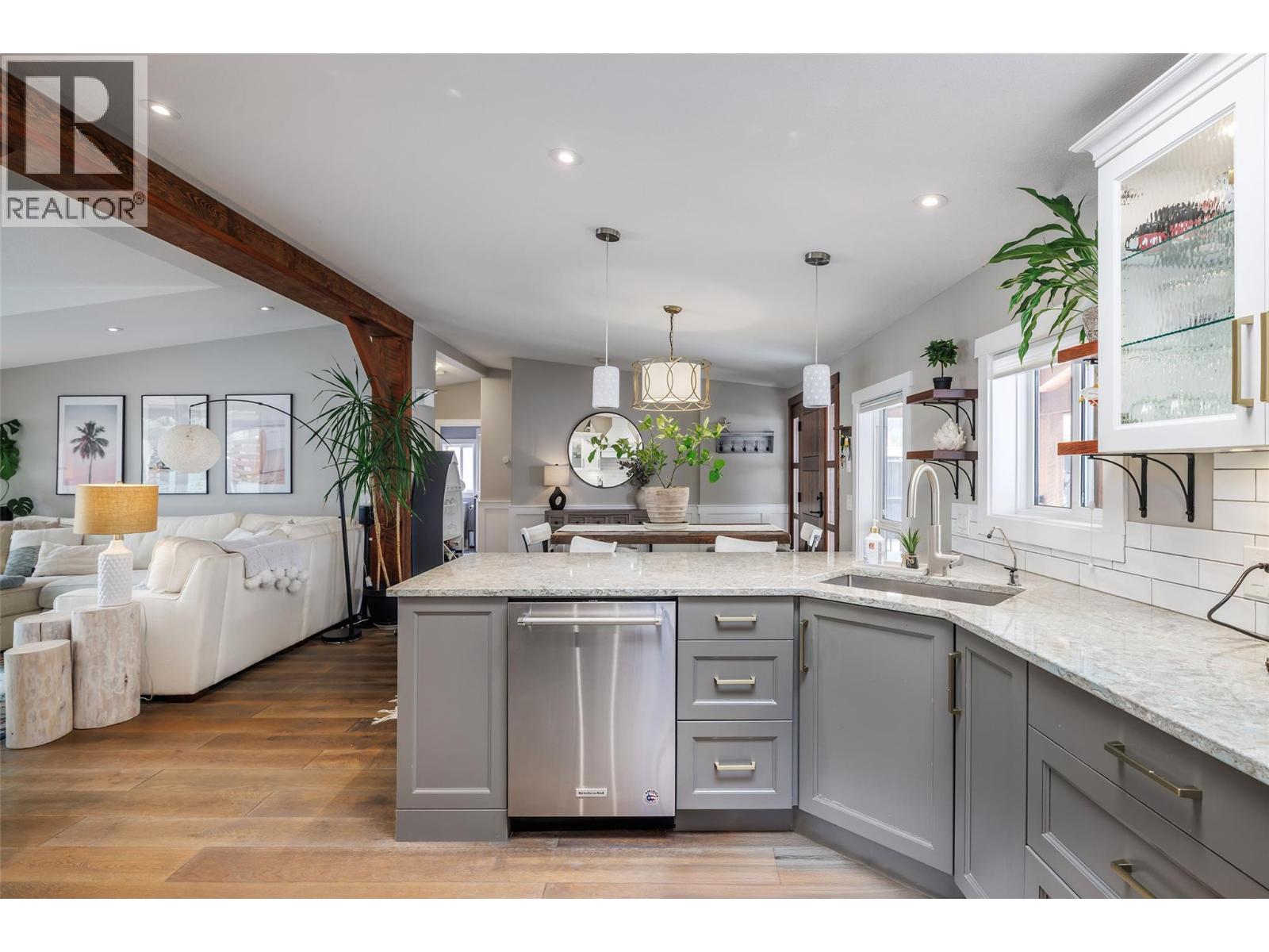 2661 Blind Bay Road, Blind Bay