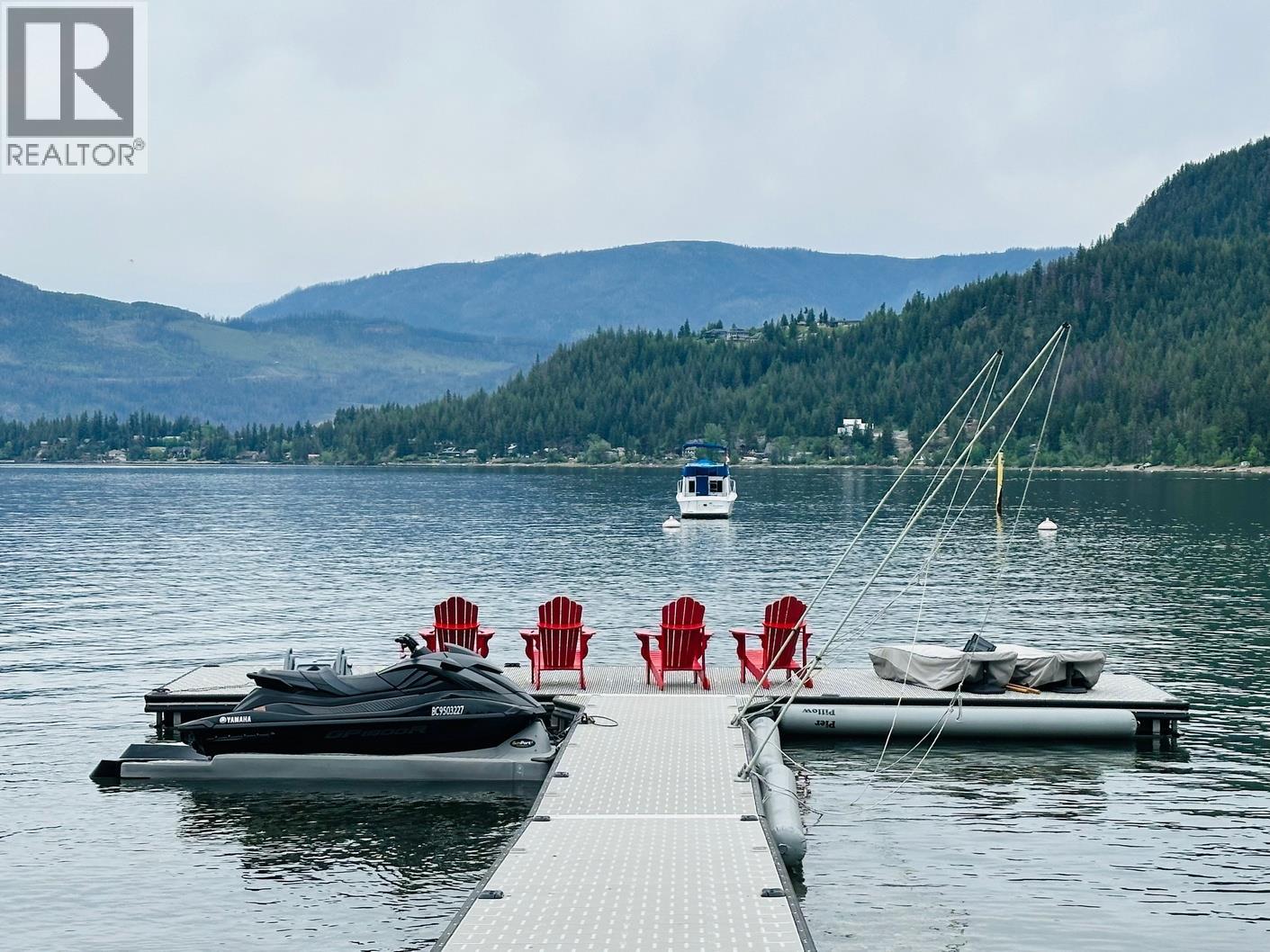 2661 Blind Bay Road, Blind Bay