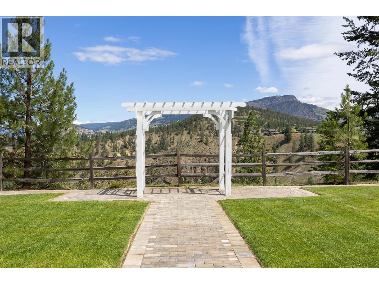 3800 Gallaghers Pinnacle Way Unit# 14, Kelowna