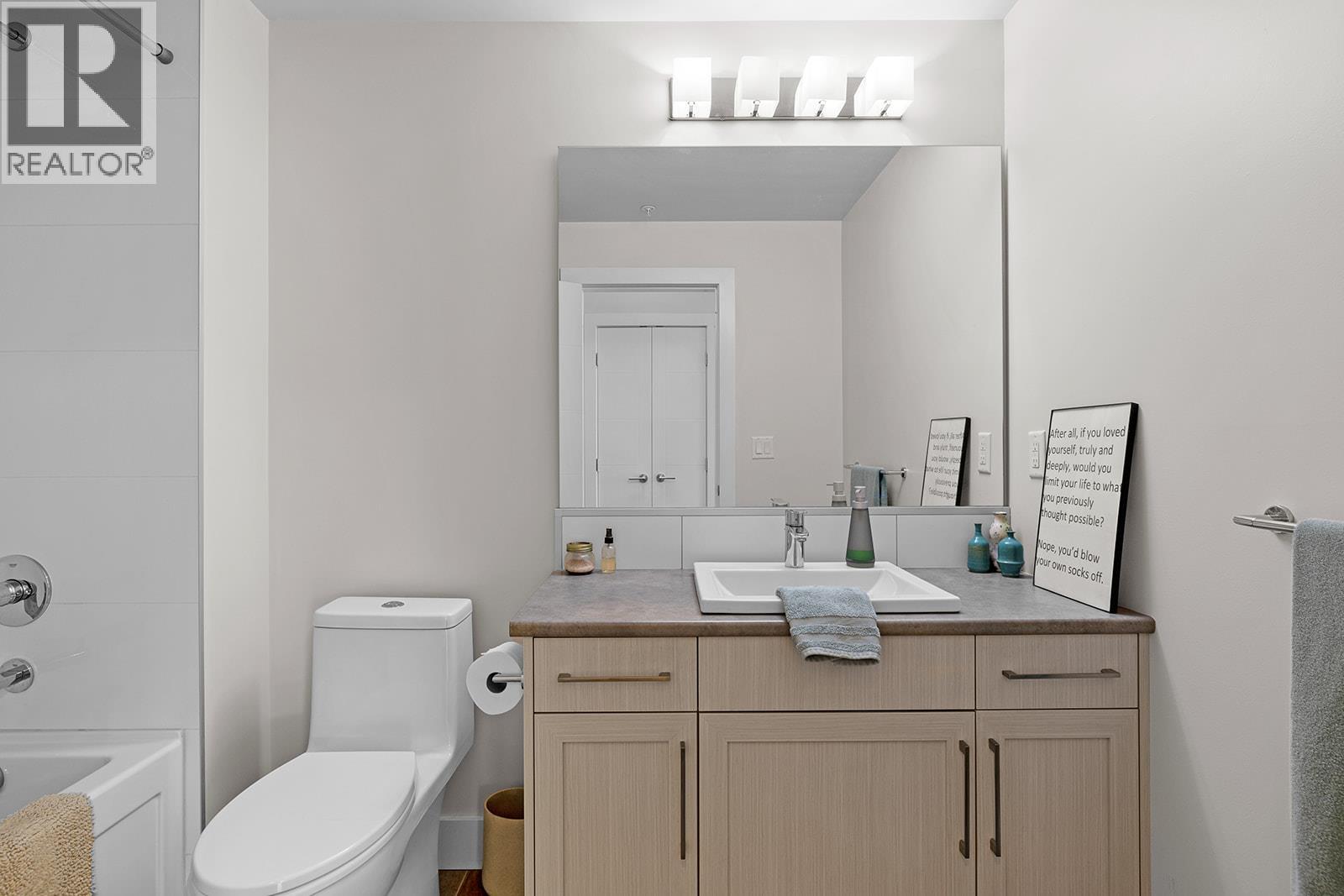 4380 Lakeshore Road Unit# 121, Kelowna