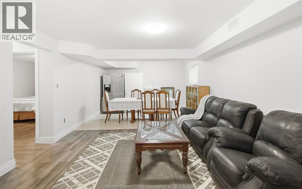 2820 Wildberry CRESCENT - 14