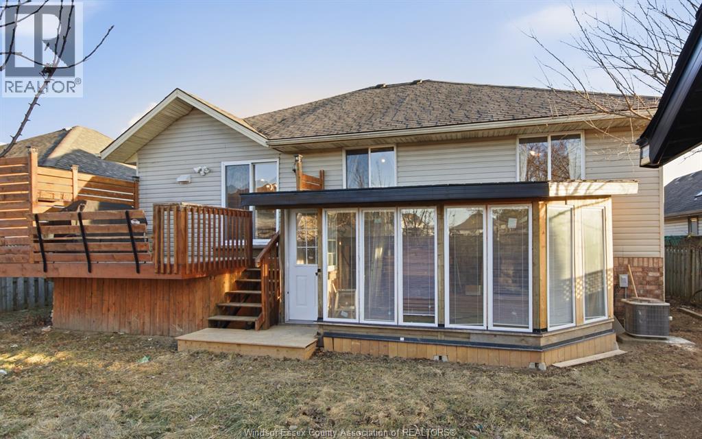2820 Wildberry CRESCENT - 21
