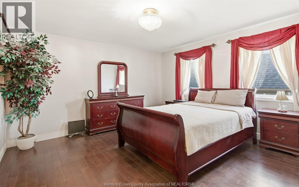 2820 Wildberry CRESCENT - 10