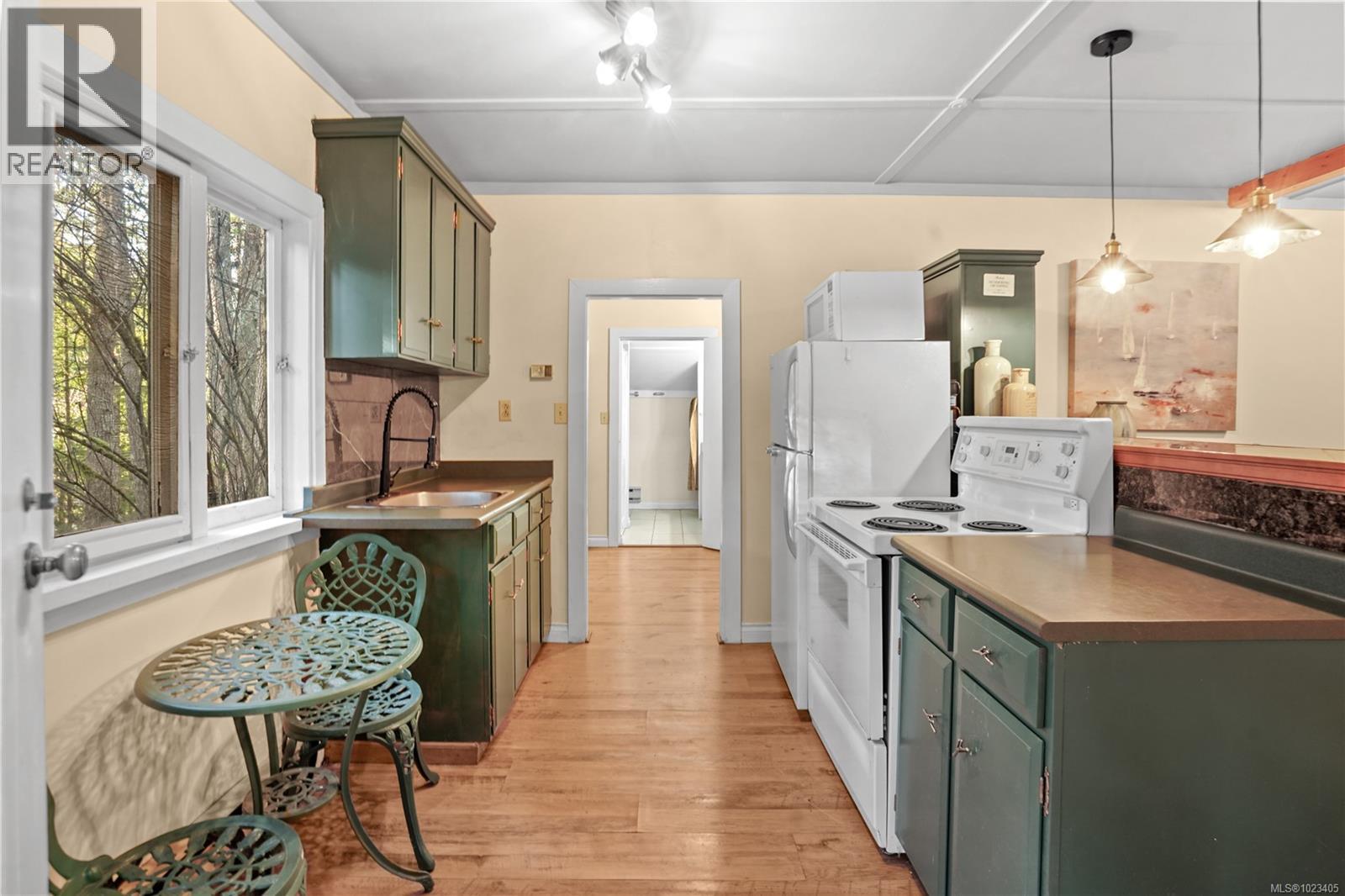  3383 Lakeridge Place, Highlands