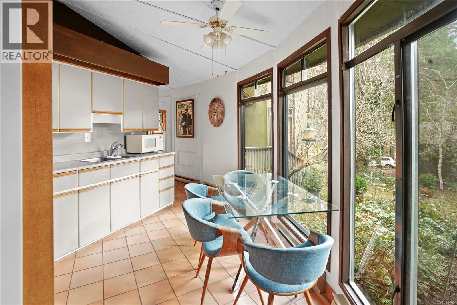  3383 Lakeridge Place, Highlands