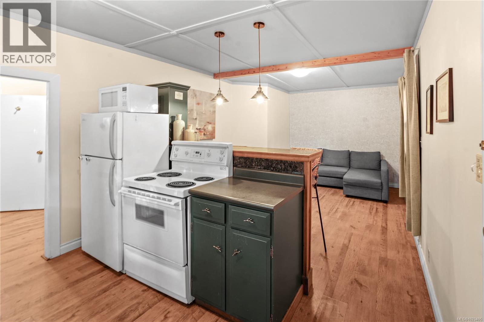  3383 Lakeridge Place, Highlands