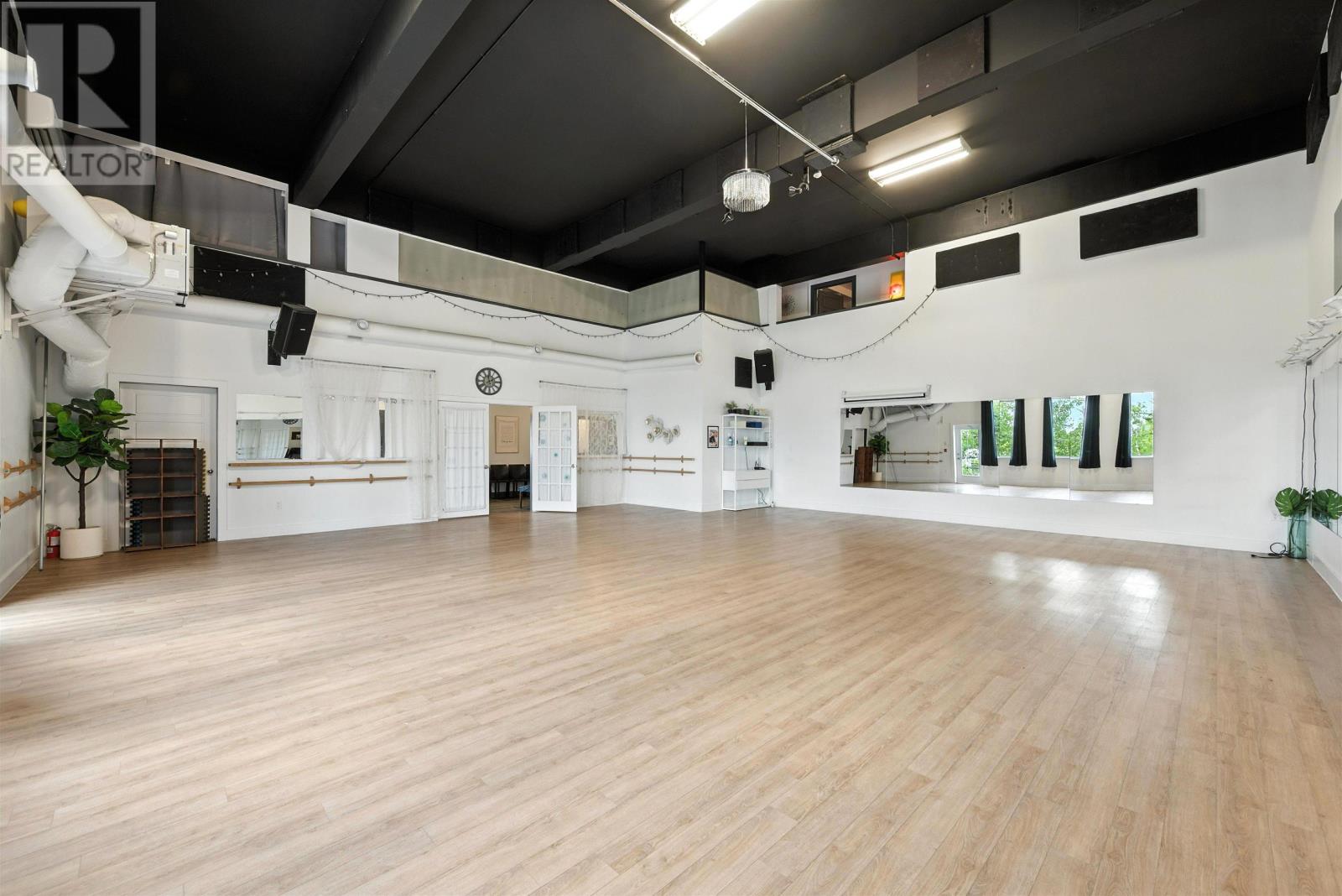 Property 21 of 49 of 59 McQuade Lake Crescent