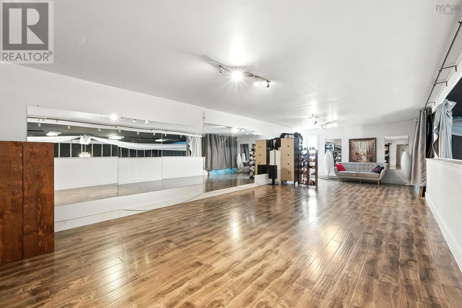 Property 13 of 49 of 59 McQuade Lake Crescent