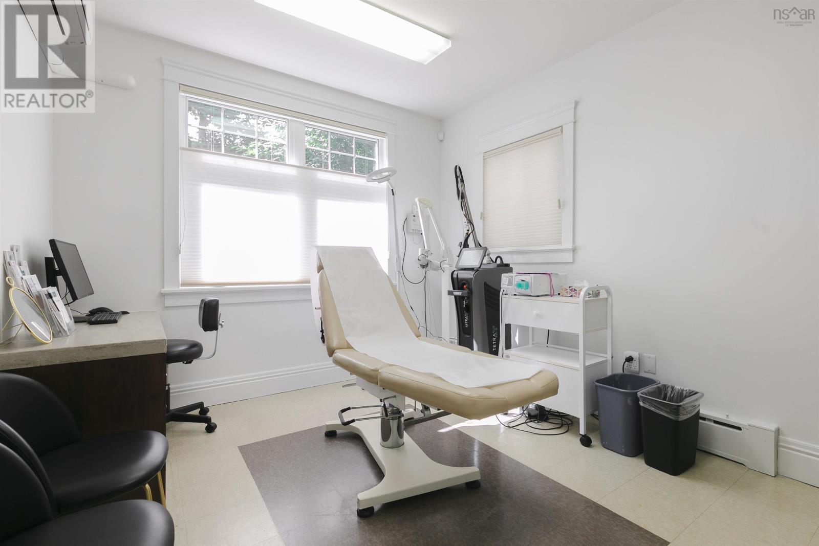 Property 23 of 50 of 6088 Coburg Road