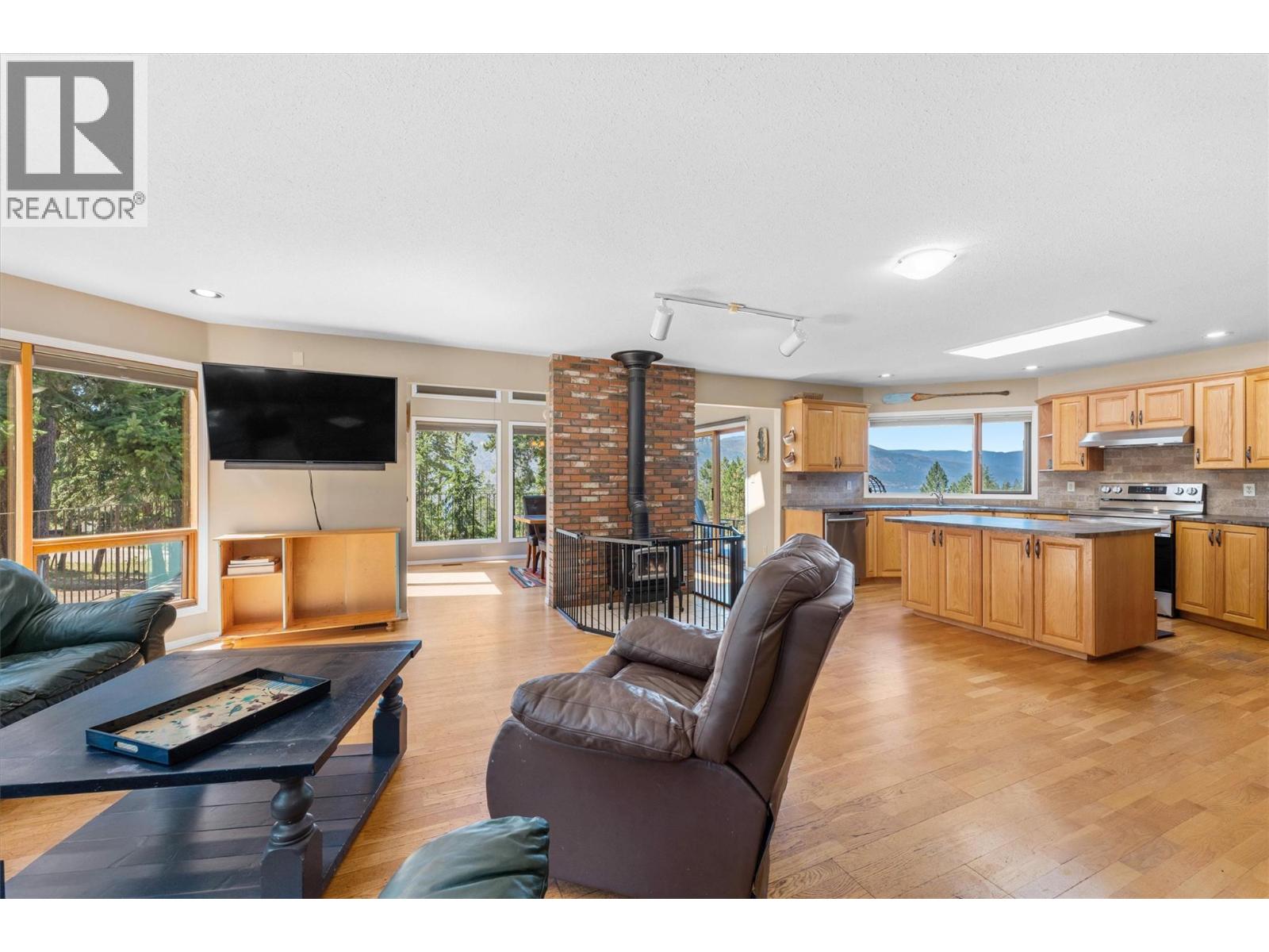 4555 Ottley Road, Lake Country