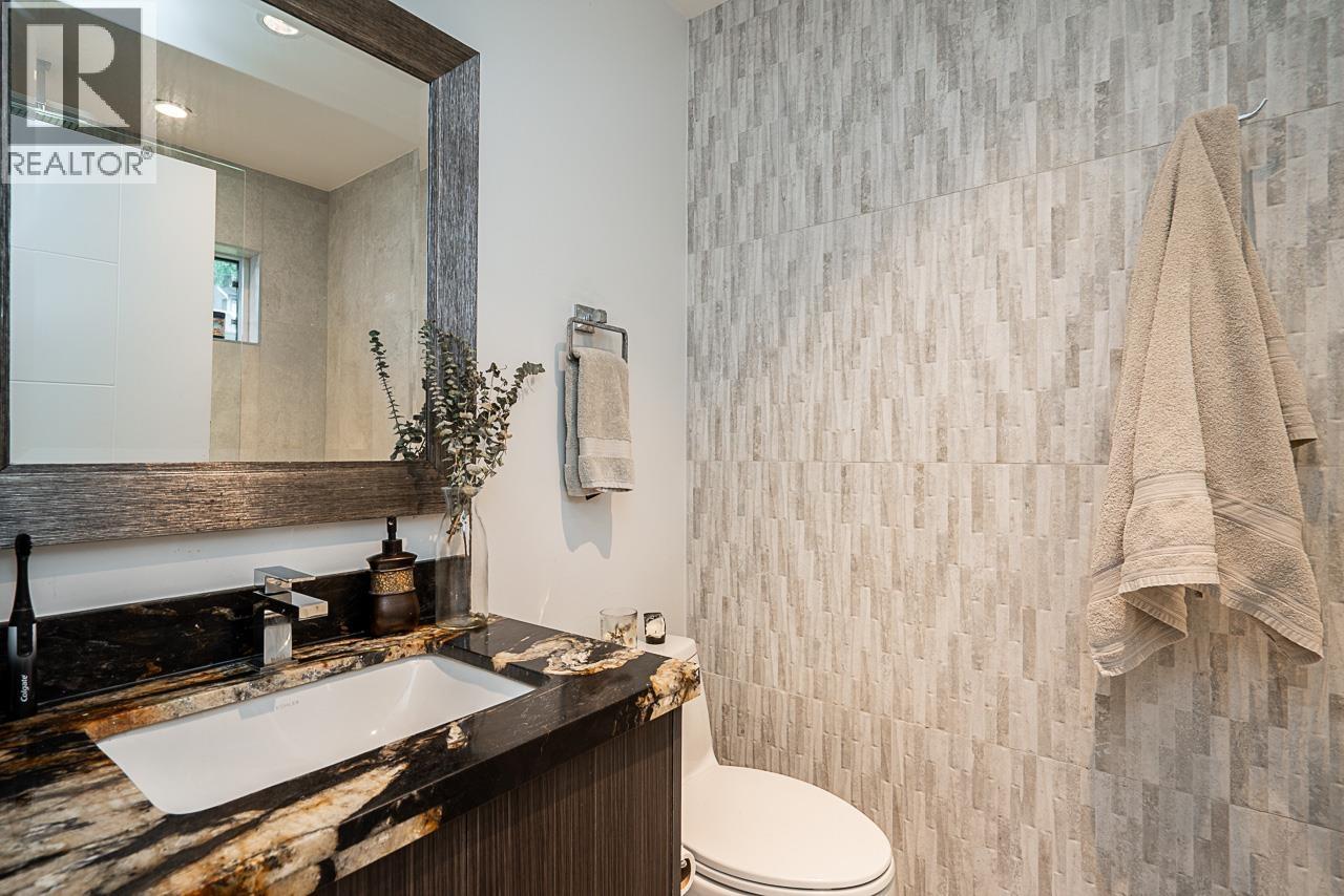 4365 MOUNTAIN HIGHWAY, North Vancouver