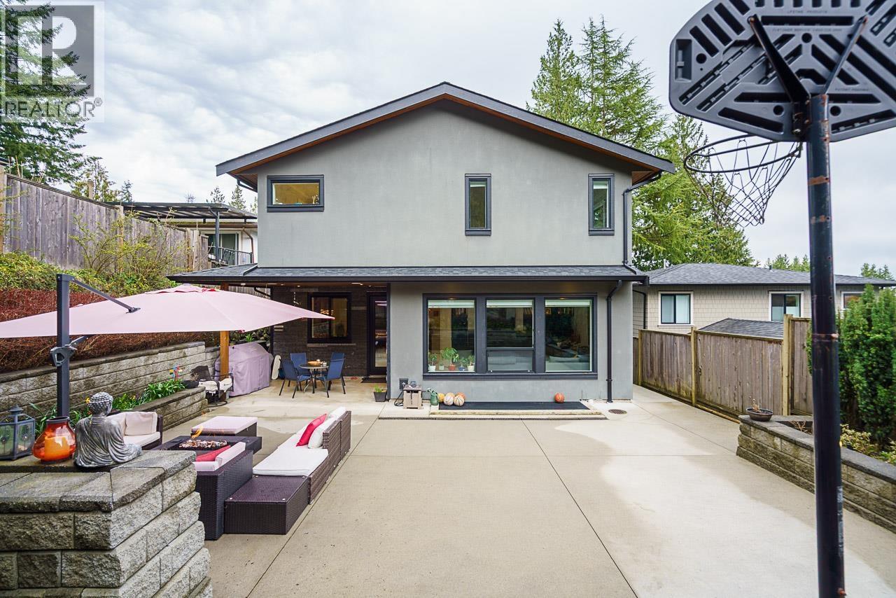 4365 MOUNTAIN HIGHWAY, North Vancouver