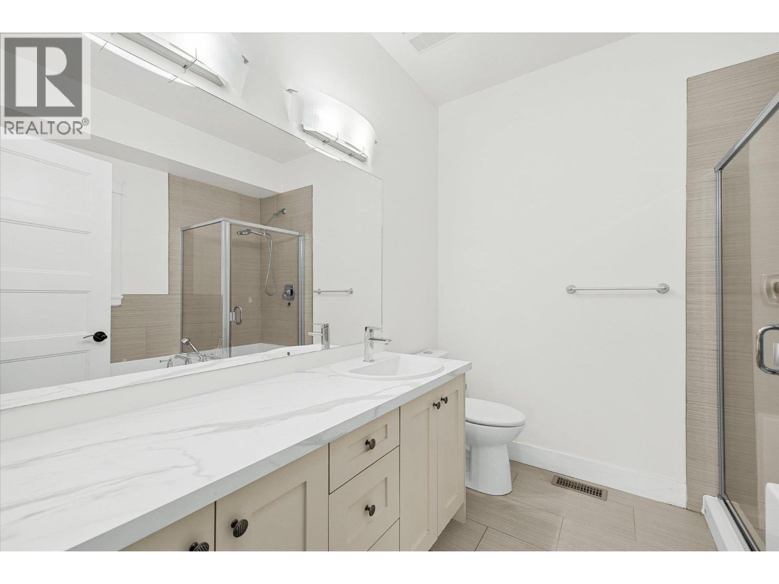 950 Rutland Road N, Kelowna