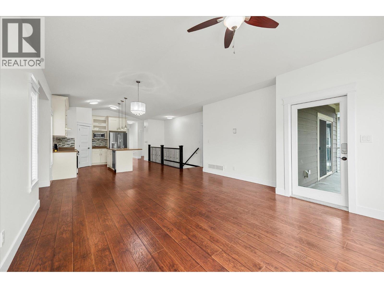 950 Rutland Road N, Kelowna