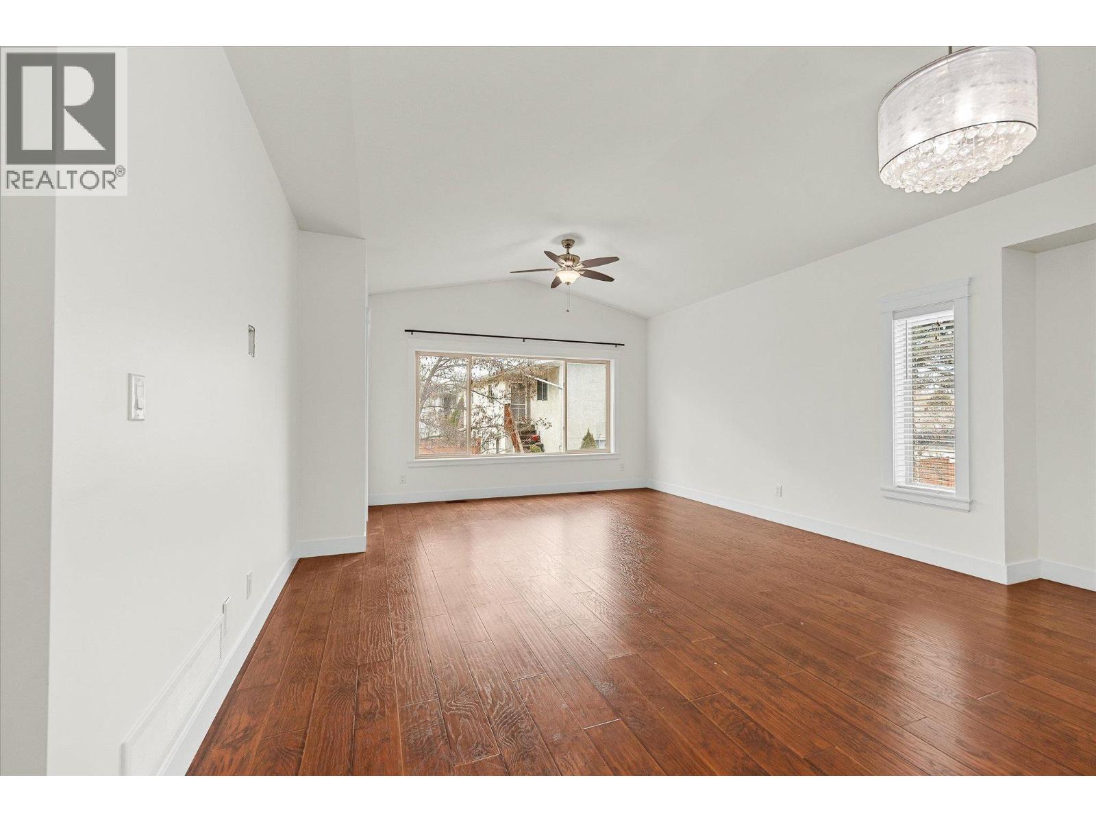 950 Rutland Road N, Kelowna