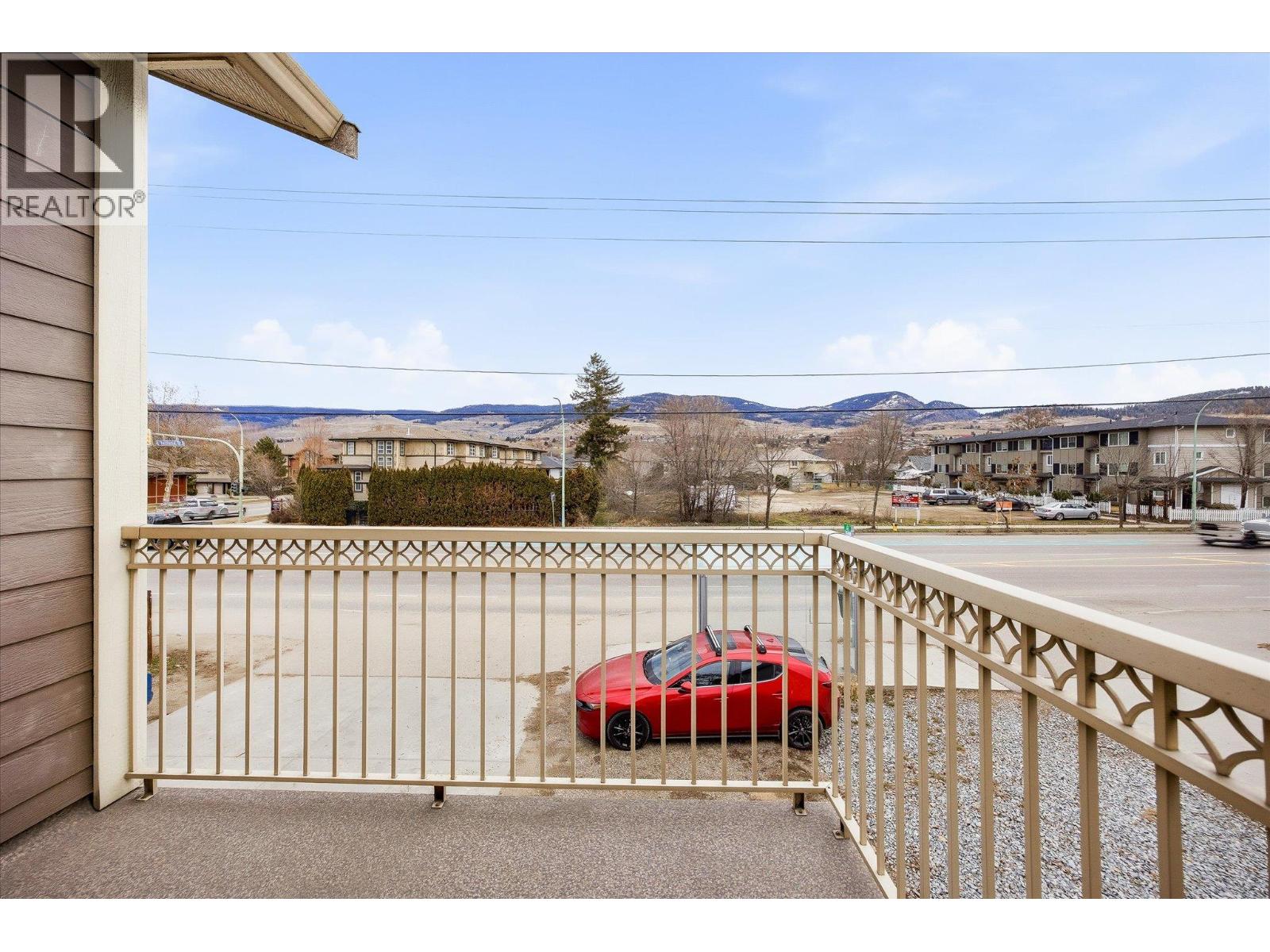 950 Rutland Road N, Kelowna