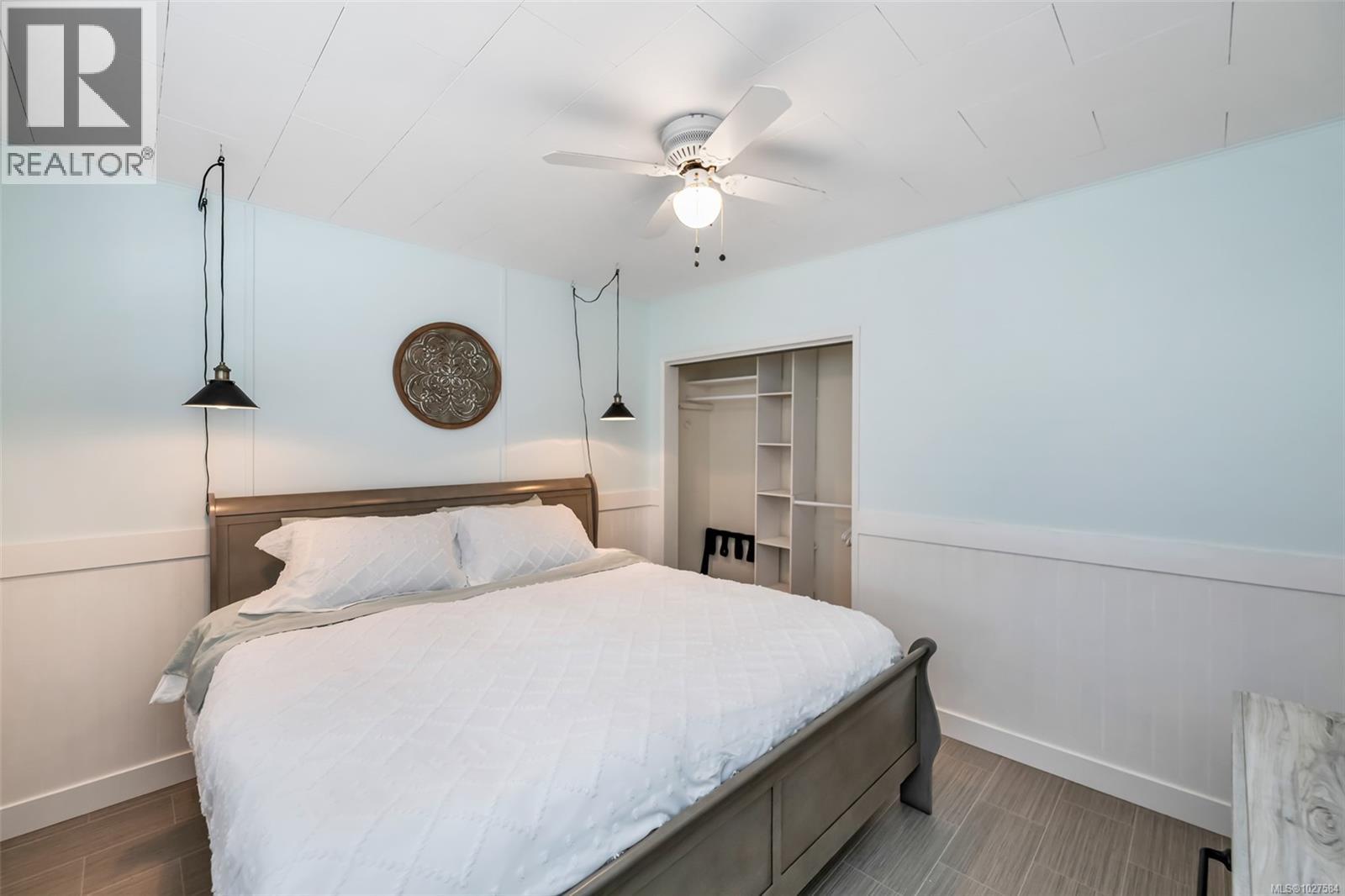 10684 ALDER CRES - 32