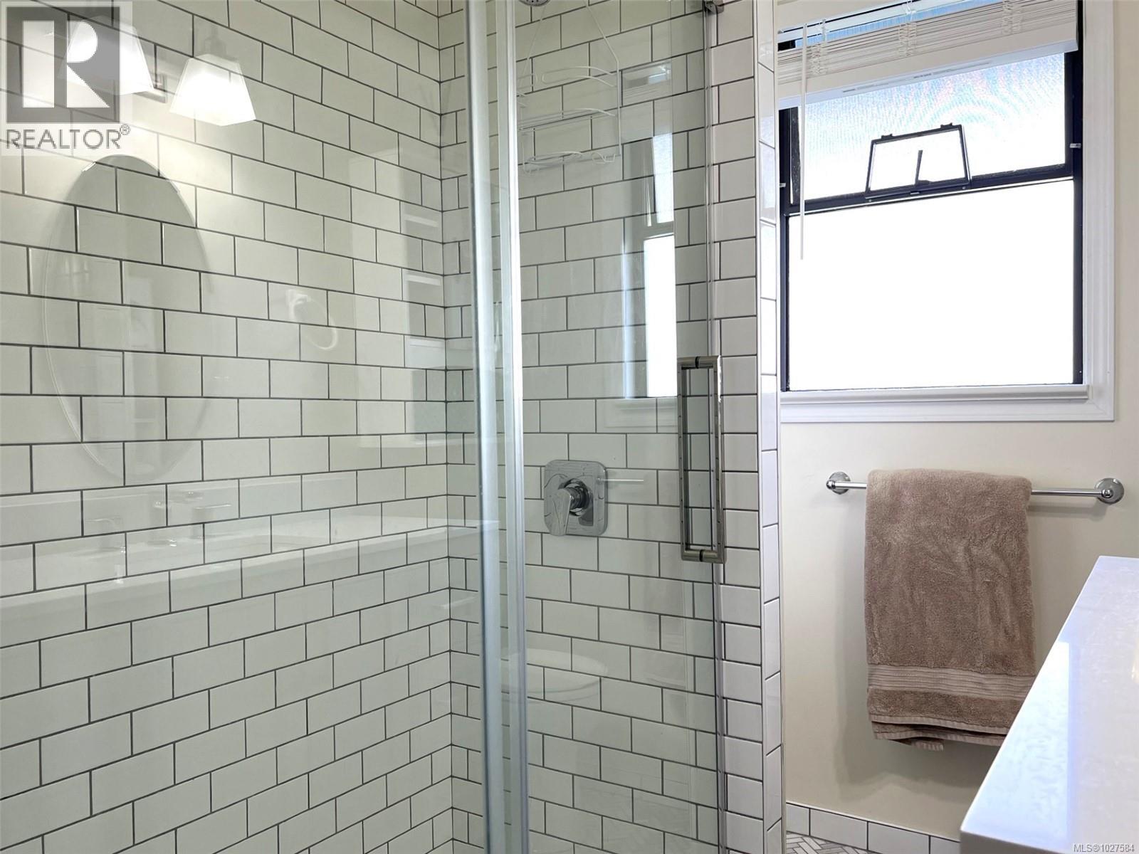 10684 ALDER CRES - 39