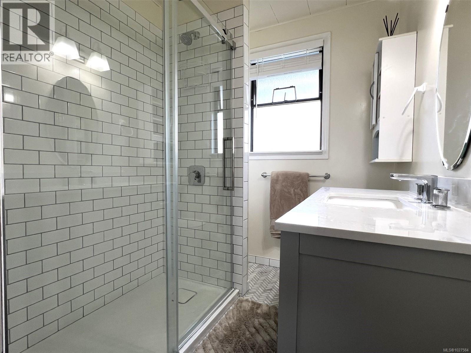 10684 ALDER CRES - 40