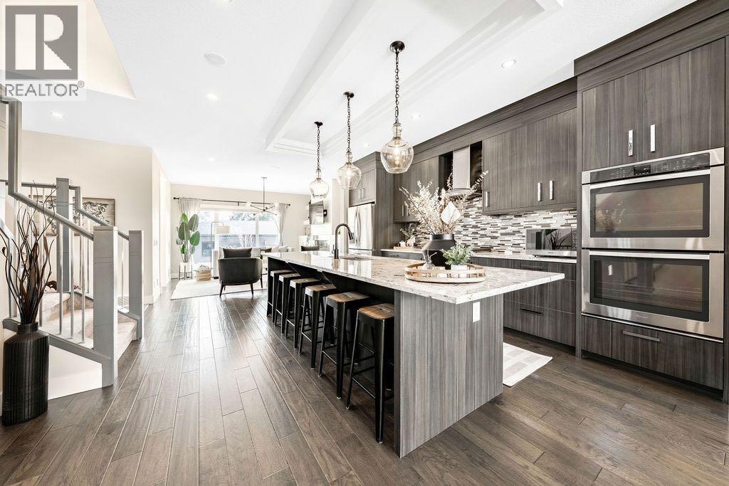 
          1126 40 Street Southwest
            <br/>
            <span>Calgary</span>
            , 
            <span>AB</span>
             <span>T3C1W6</span>
         - Photo 6