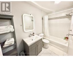 2 - 11 Saint Patricks Square, Toronto, ON M5T1W8 Photo 8