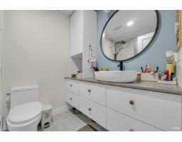 14826 Holly Park Lane, Surrey, BC V3R6Y2 Photo 10