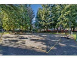 14826 Holly Park Lane, Surrey, BC V3R6Y2 Photo 14