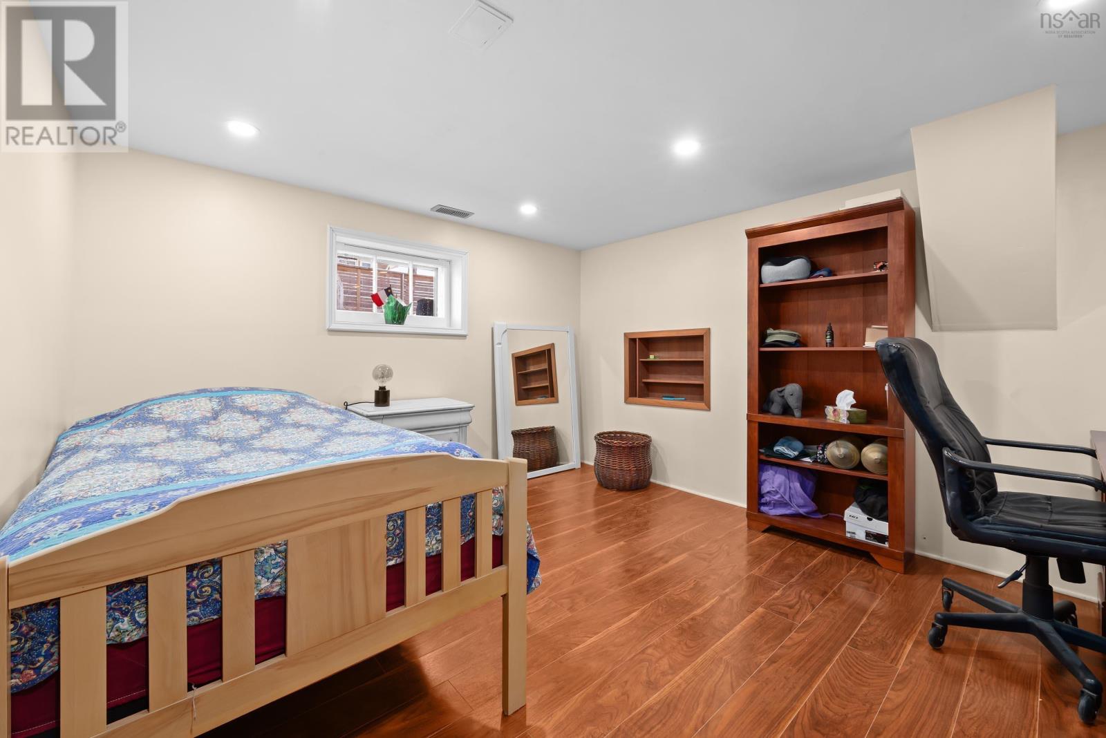 Property 32 of 40 of 6 Colindale Street