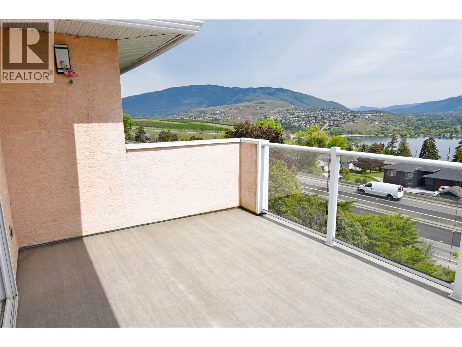 8700 Clerke Road Unit# 3, Coldstream