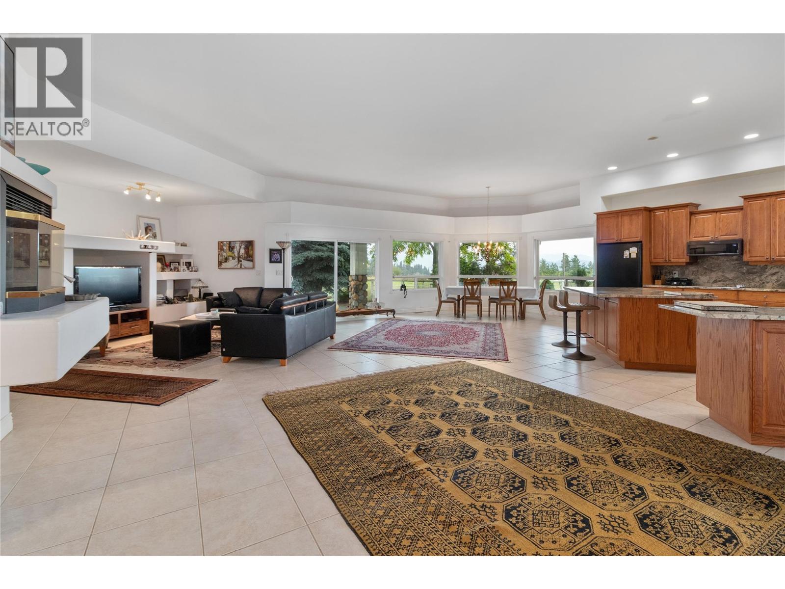 2457 Belgo Road, Kelowna