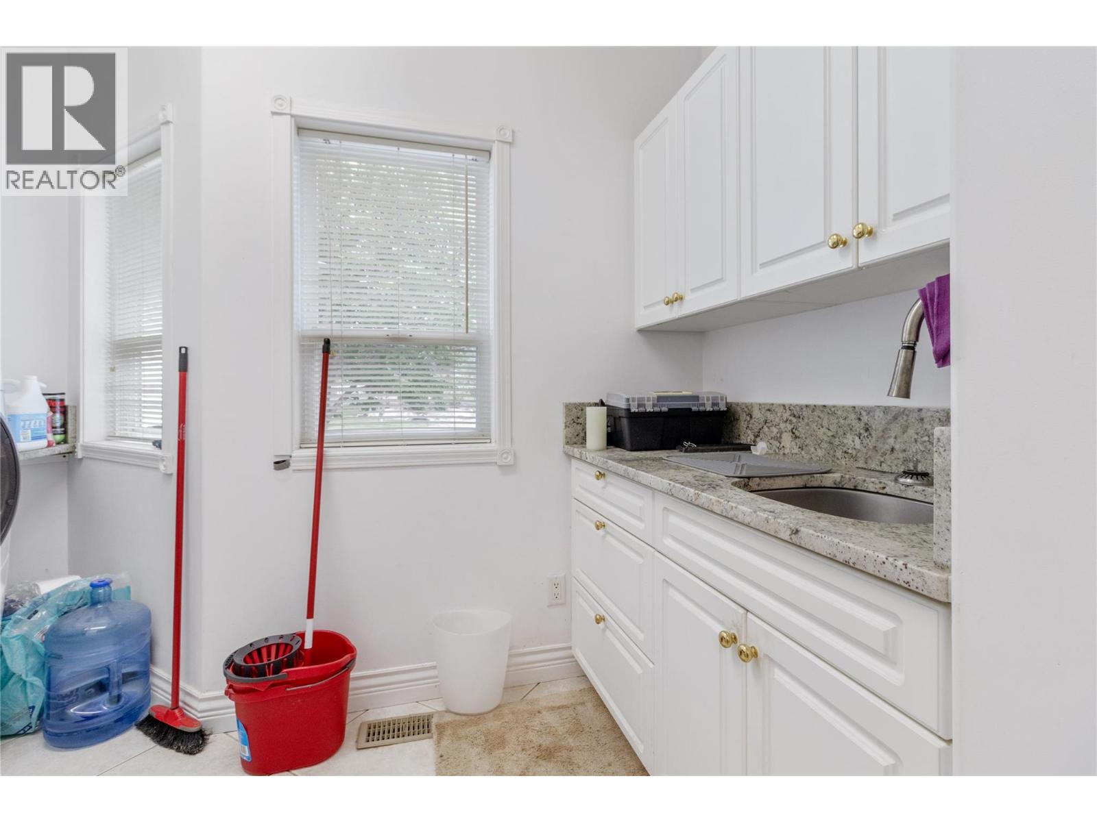 2457 Belgo Road, Kelowna