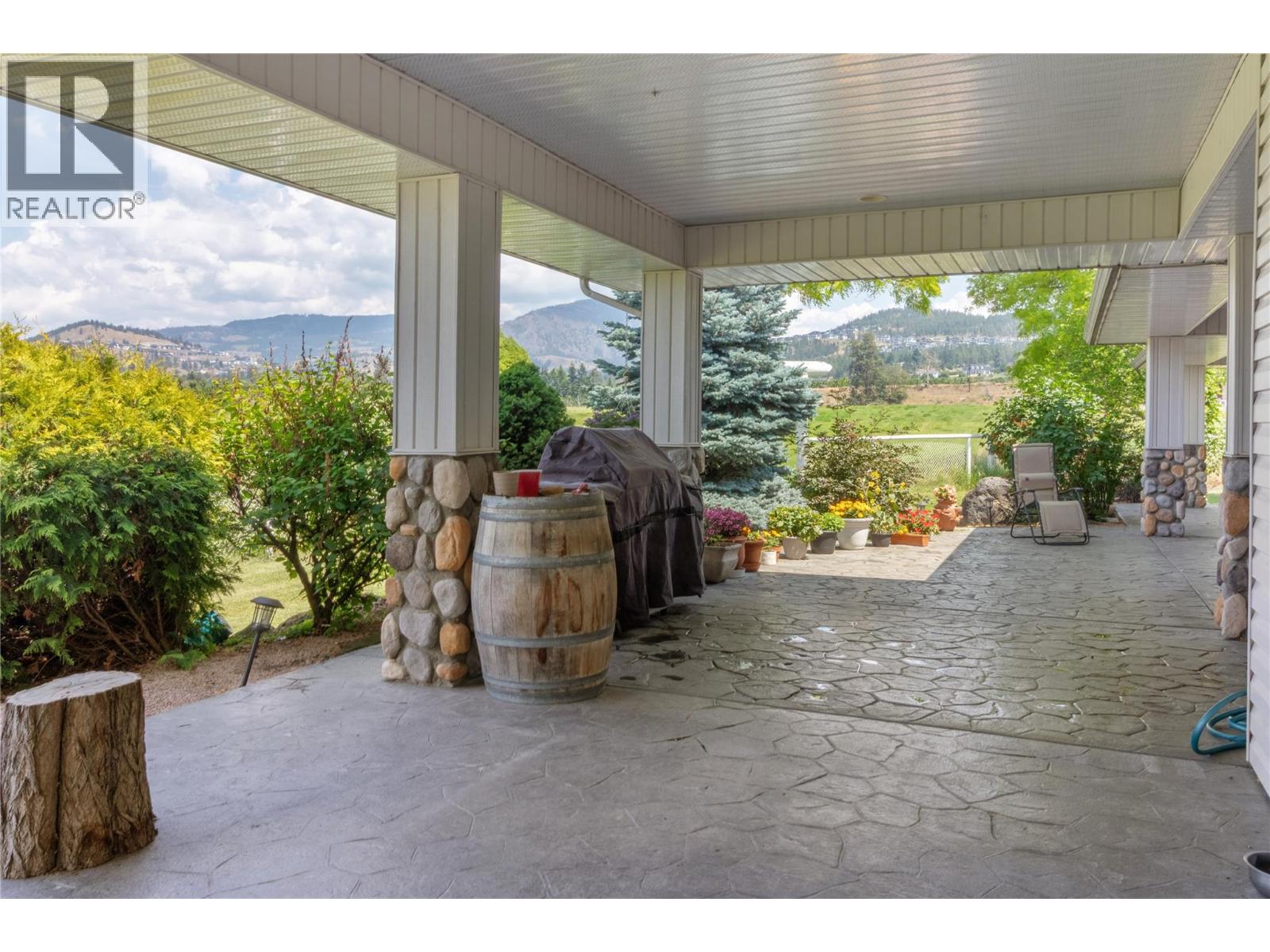 2457 Belgo Road, Kelowna