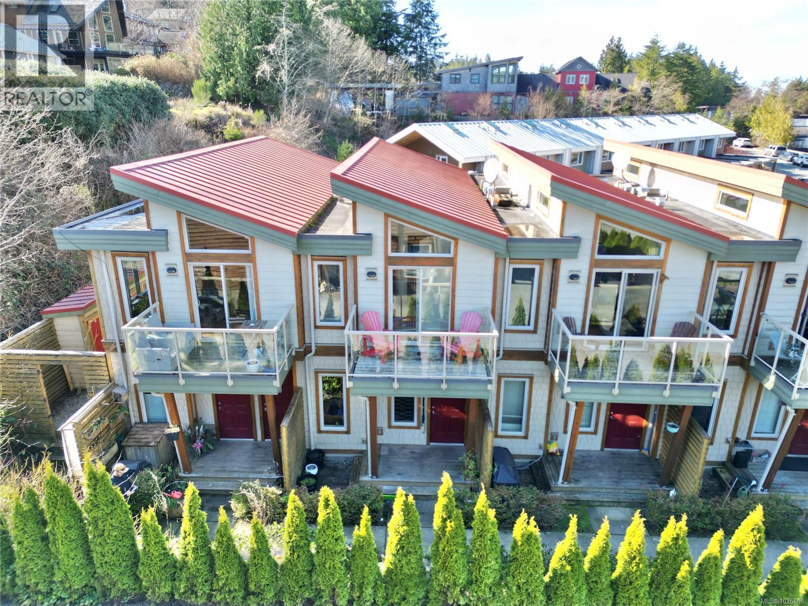 102 605 Gibson St, Tofino