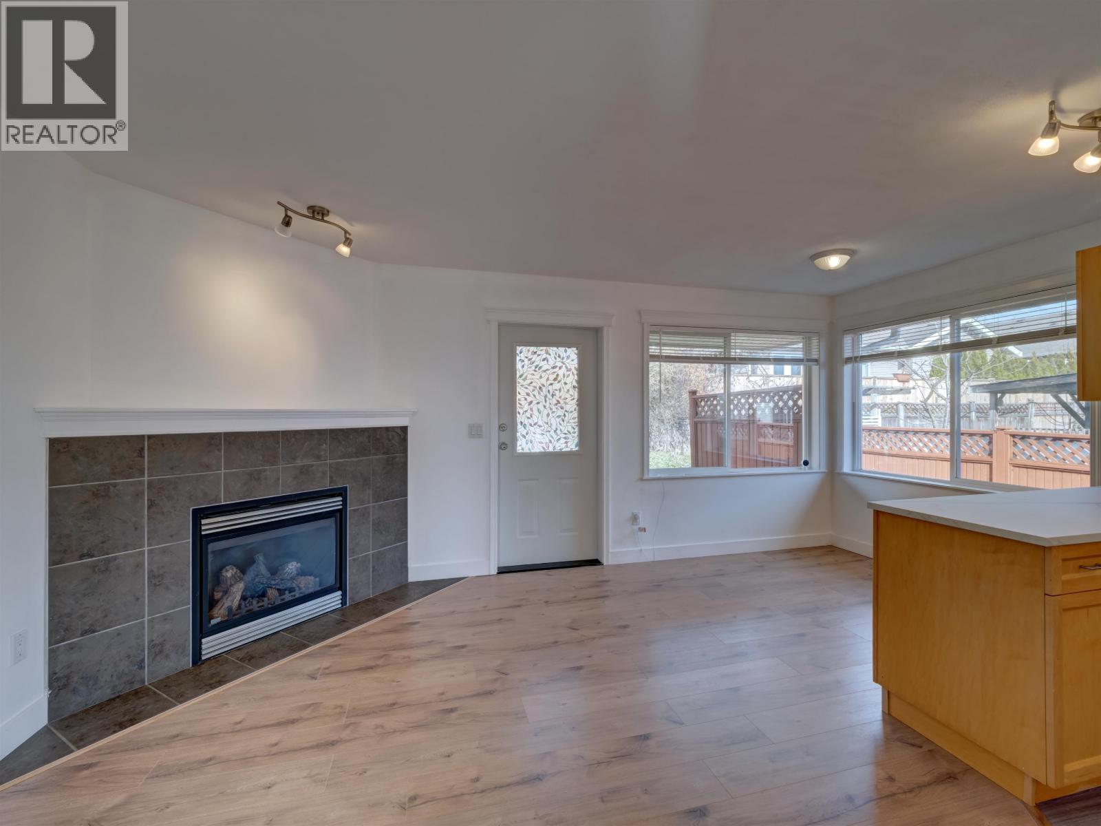 5683 EMILY WAY, Sechelt