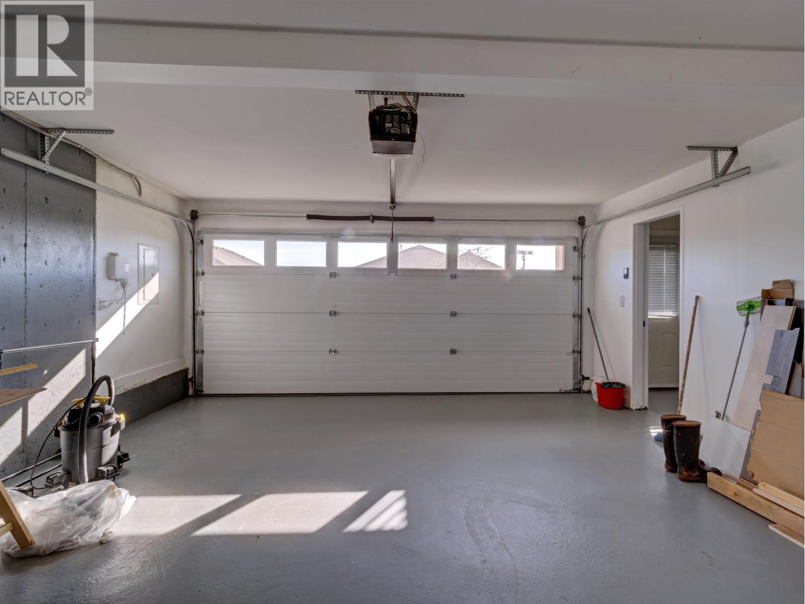 5683 EMILY WAY, Sechelt