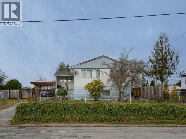 6957 CROFTON STREET, Powell River