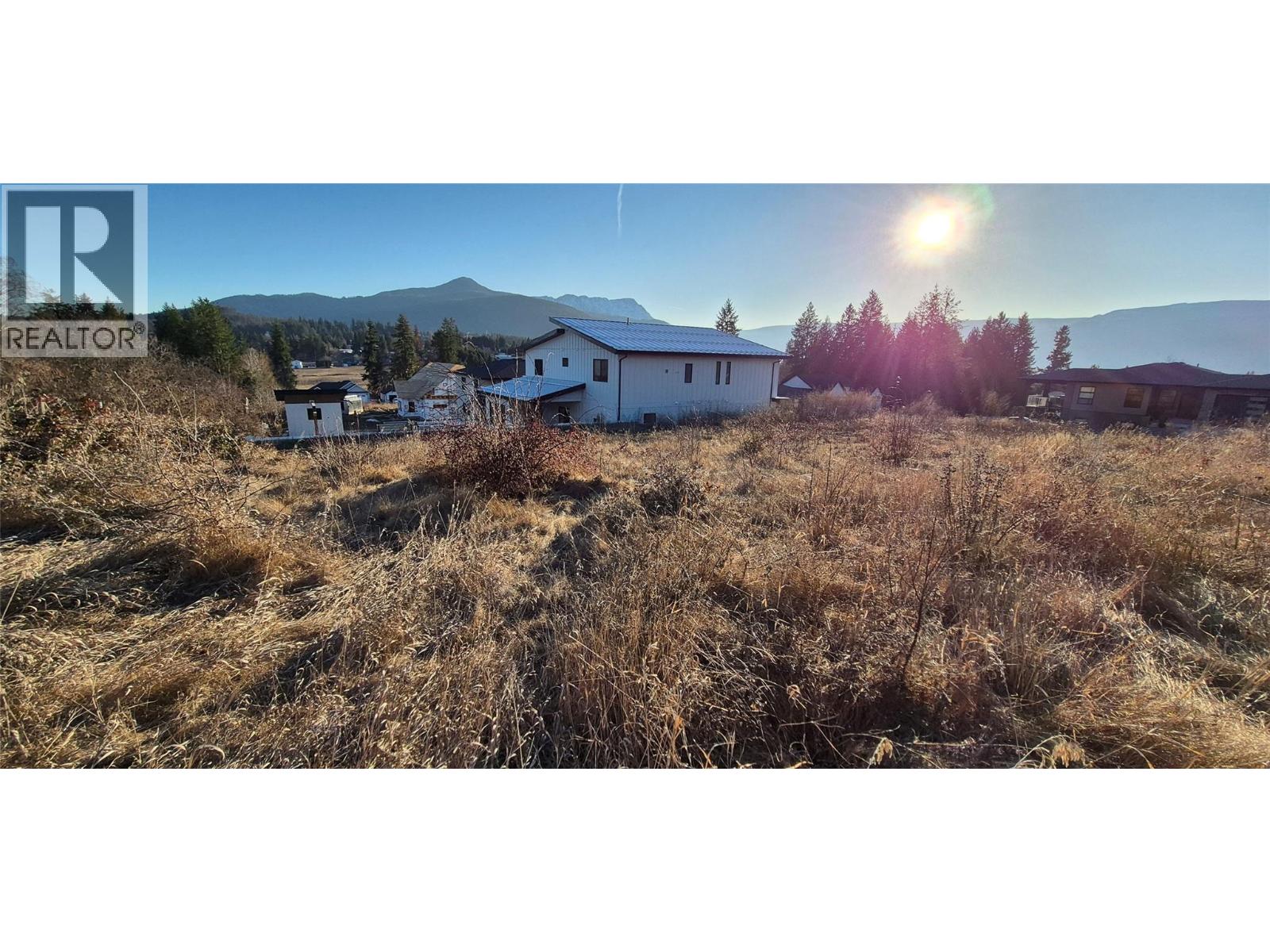 1860 35 Street NE, Salmon Arm