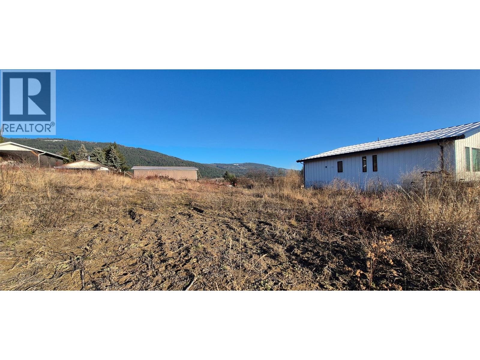 1860 35 Street NE, Salmon Arm