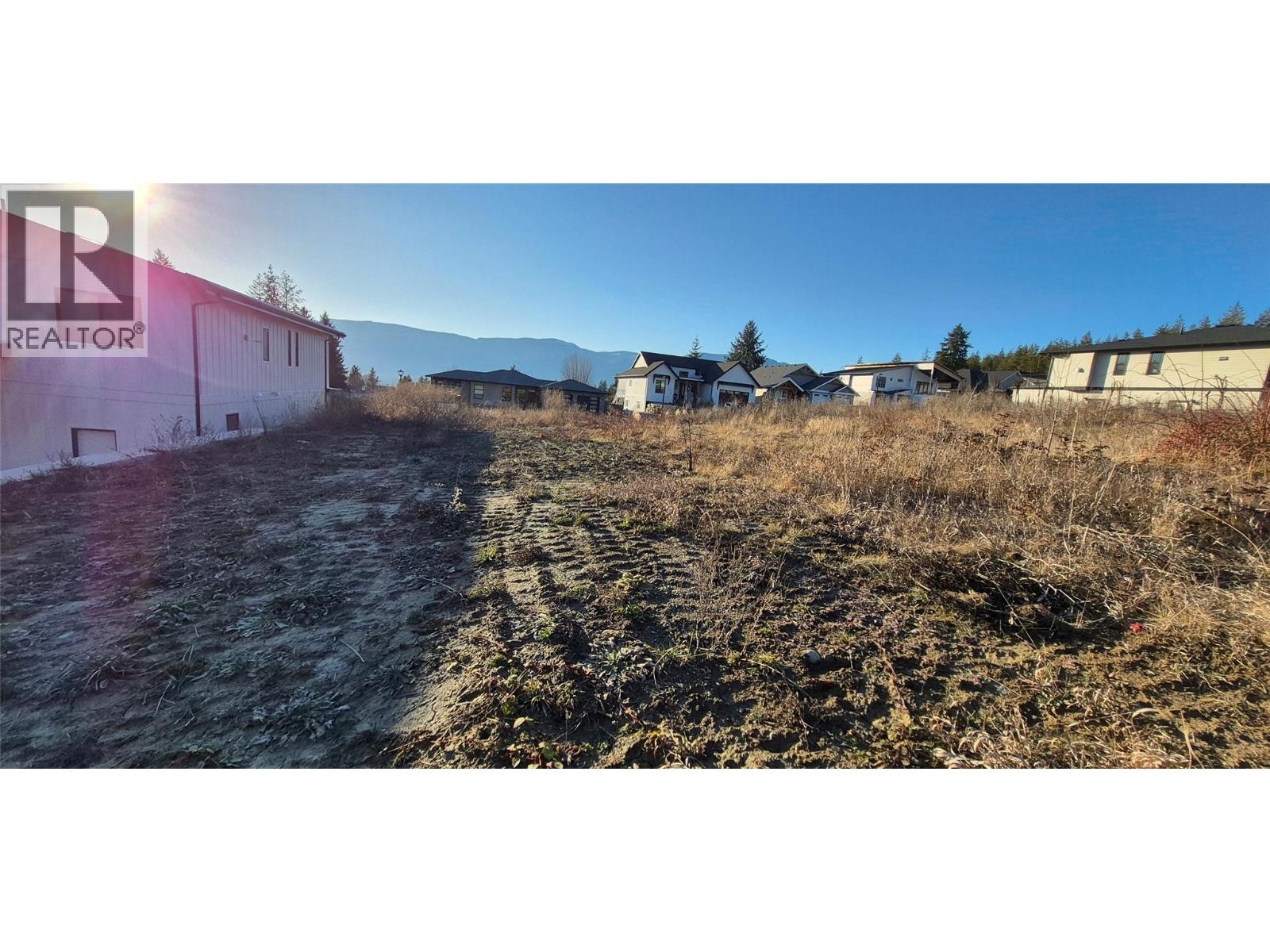 1860 35 Street NE, Salmon Arm