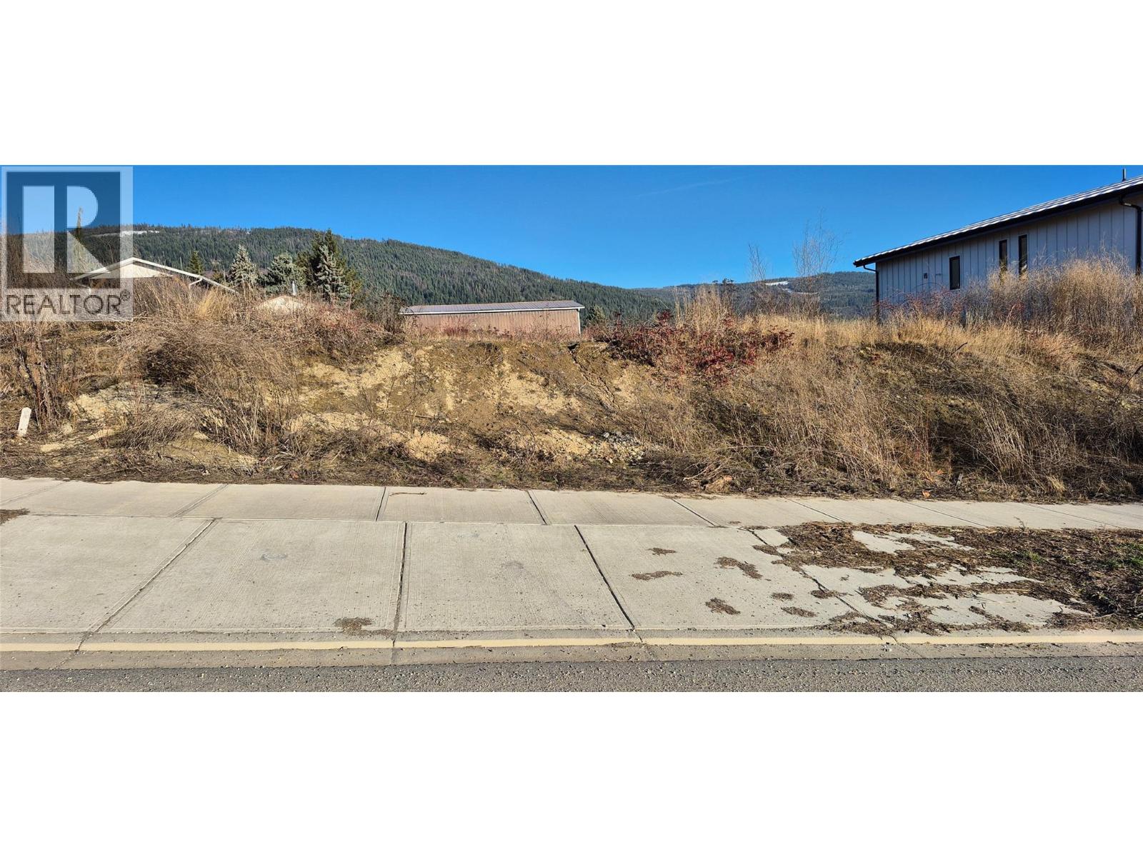 1860 35 Street NE, Salmon Arm